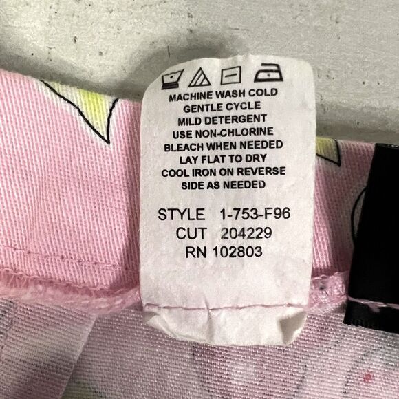 BRIGGS PETITE CAPRI COLORFUL PINK TROPICAL PRINT BEACH SUMMER SIZE 12 - Picture 6 of 9